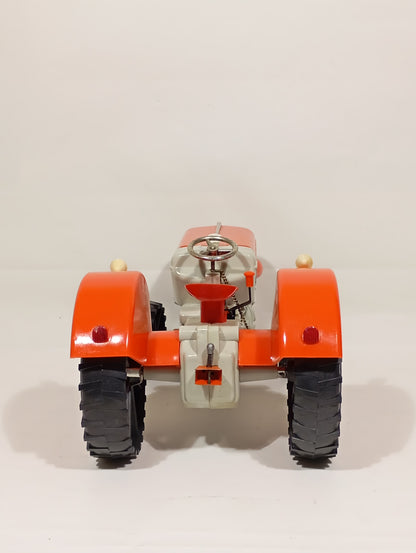 Gama Traktor 8015 im Originalkarton (75770)