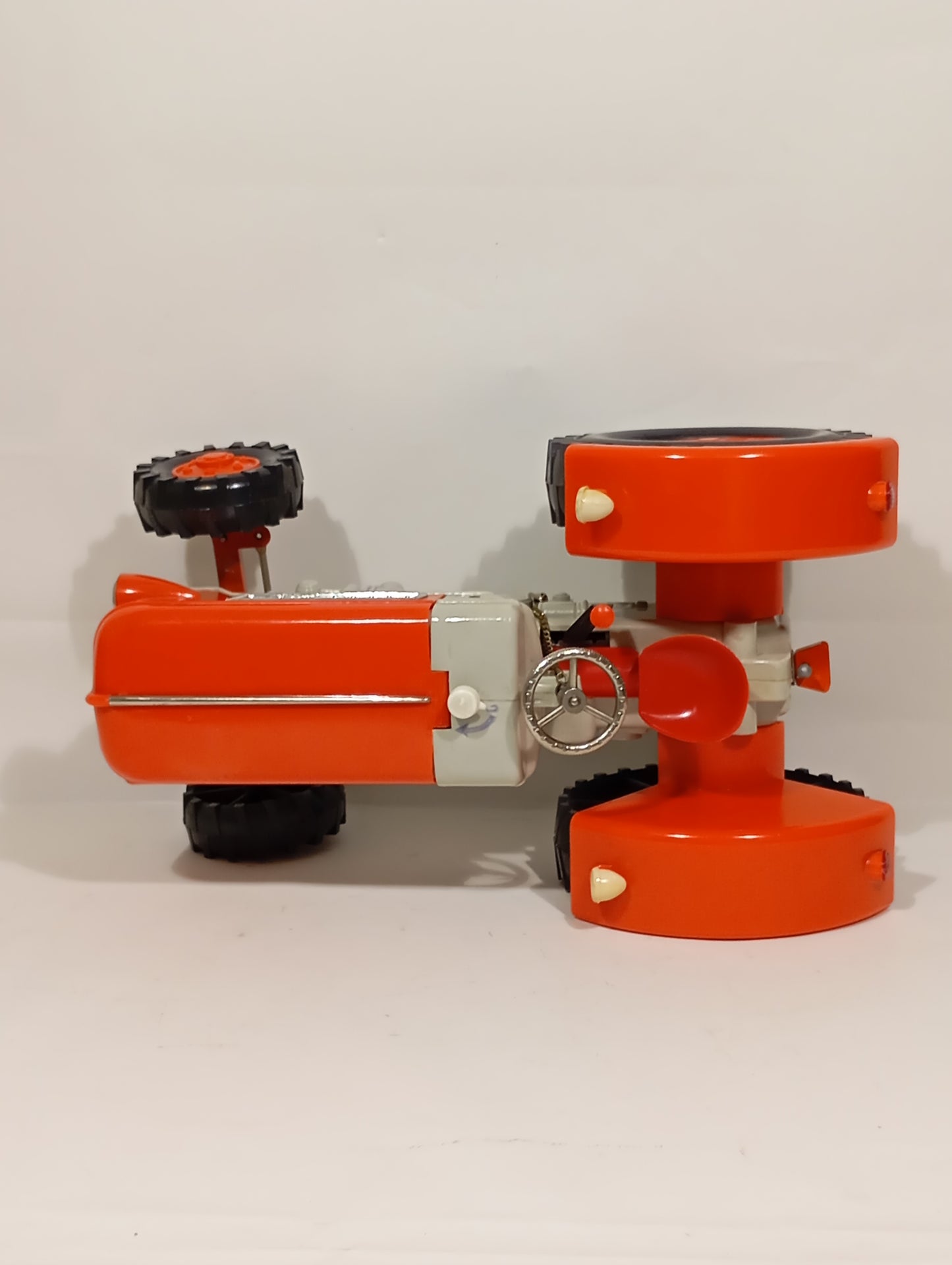 Gama Traktor 8015 im Originalkarton (75770)