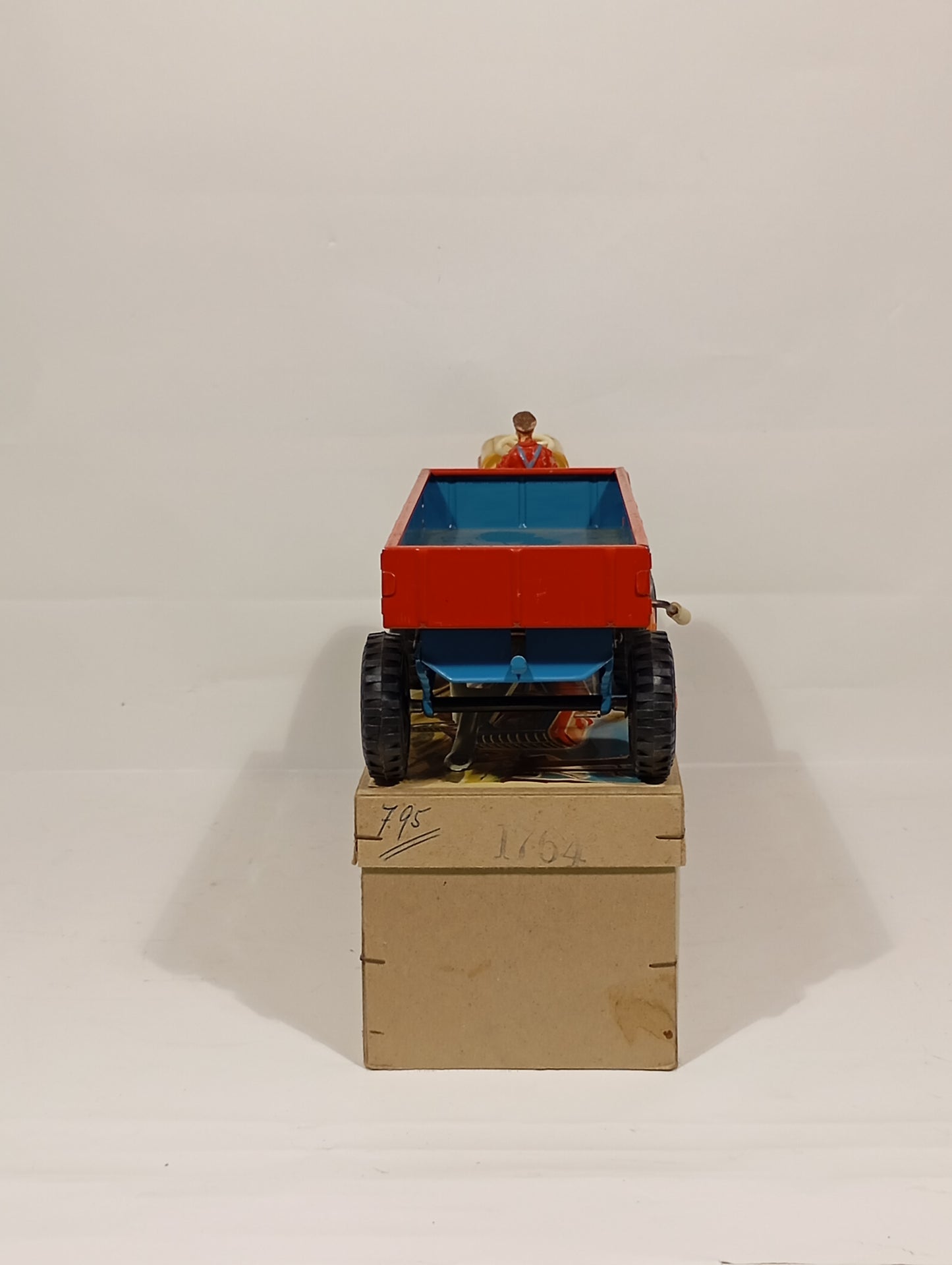 Gama Traktor 1764 im Originalkarton (75767)