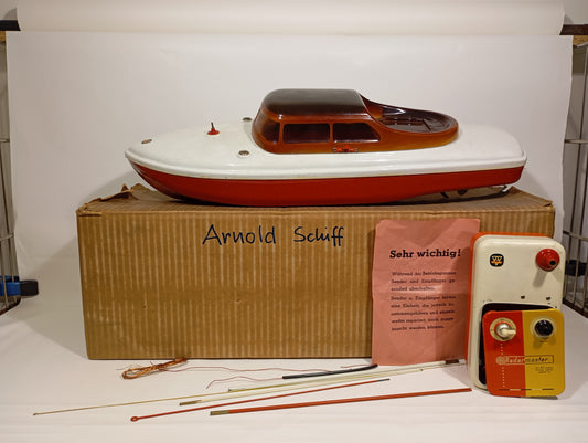 Arnold Rennboot im Originalkarton (75766)