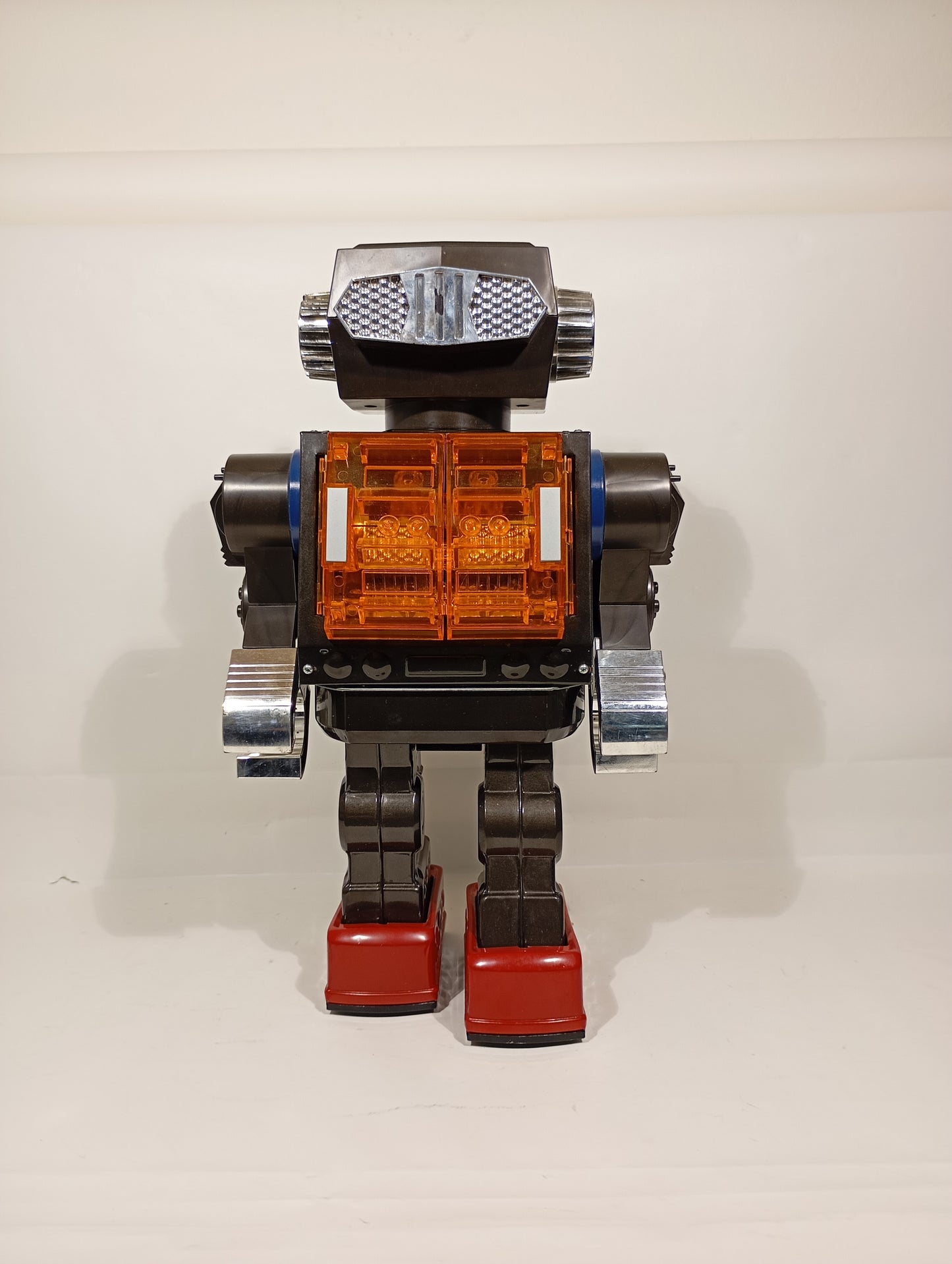 SH Gigant Robot im Originalkarton (75828)