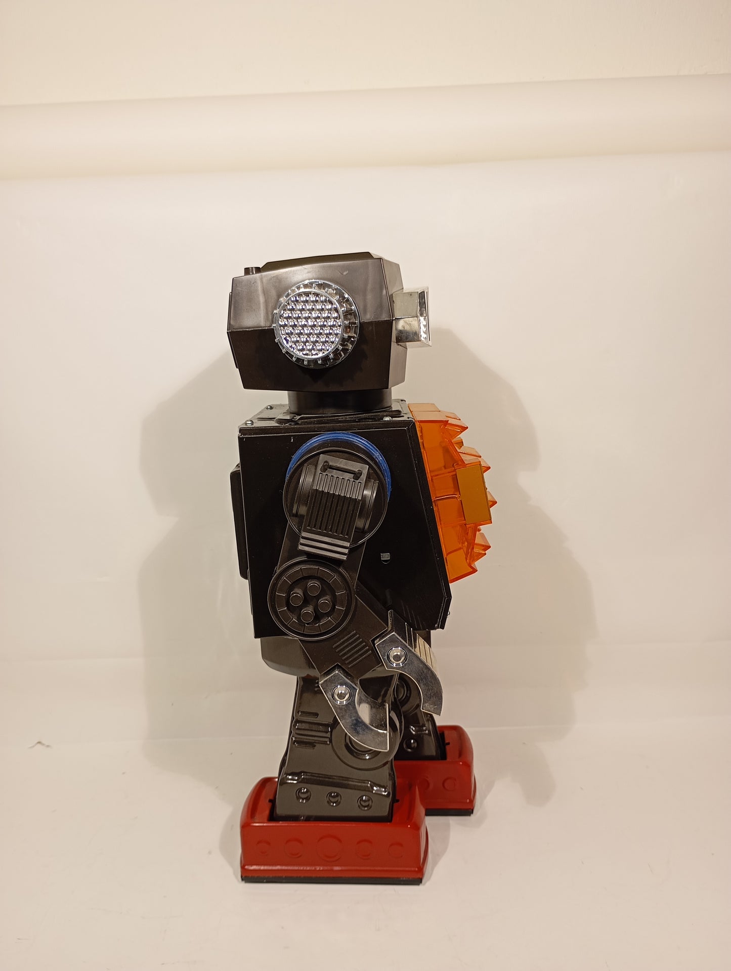 SH Gigant Robot im Originalkarton (75828)