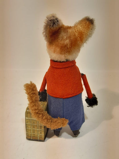 Schuco Tanzfigur Fuchs mit Gans im Koffer (71247)